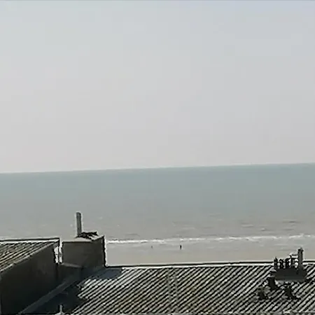 Bright 24 M Near The Beach Of アパート